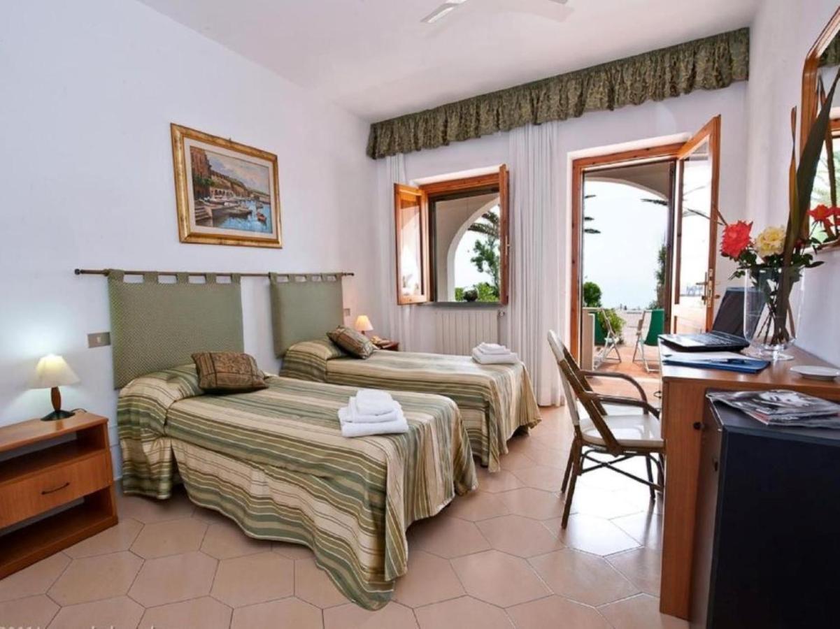 Calabattaglia 3* Ventotene